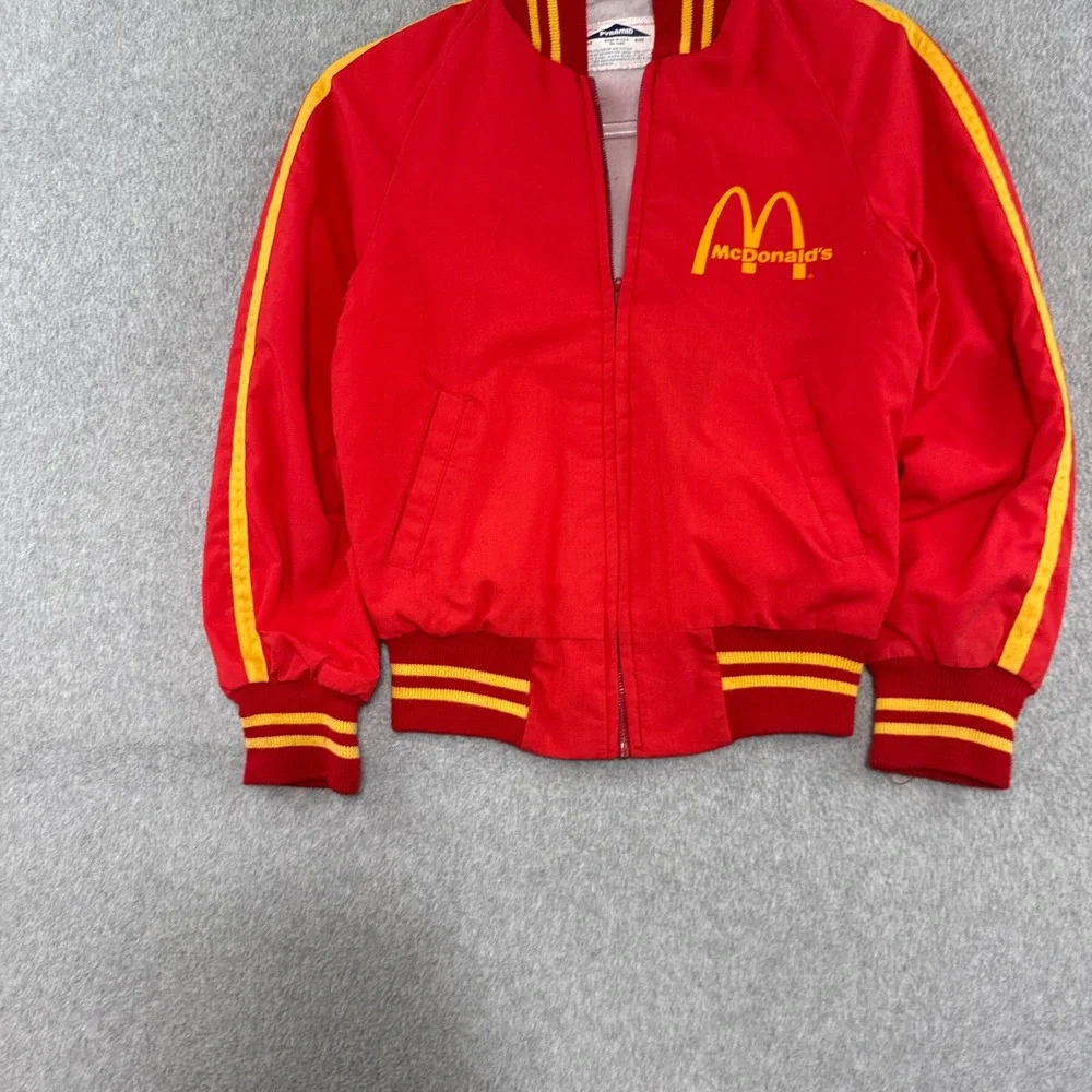 Pyramid Outerwear attributes vintage